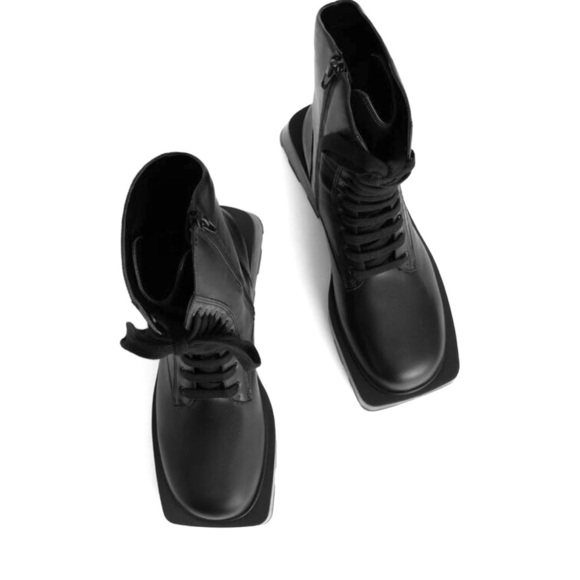 ✨Host pick✨Charles & Keith Black Combat Boots (Warm reminder R35 L36) - Picture 4 of 6